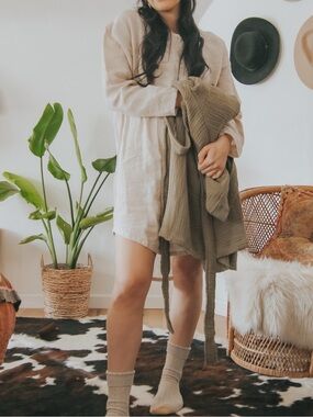 Parachute Natural 100% Linen Long 3/4 Sleeve Light Beige Bone XL Tunic Top